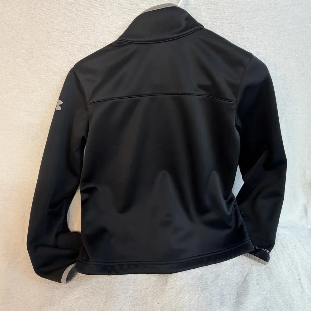 Under Armour see photos